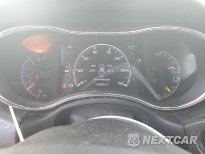 Zdjęcie 9 z 14 samochodu: 2017 JEEP GRAND CHEROKEE LAREDO VIN:1C4RJEAG9HC731954 - miniatura