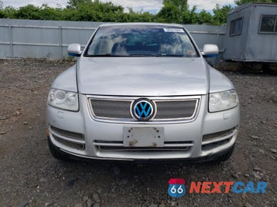 Piąte zdjęcie samochodu w środku: 2005 VOLKSWAGEN TOUAREG 3.2 VIN:WVGZG77L15D057945 - miniatura
