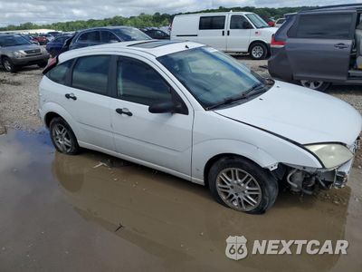 Czwarte zdjęcie samochodu z boku: 2005 FORD FOCUS ZX5 VIN:3FAFP37N95R115802 - miniatura
