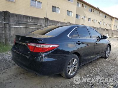 Trzecie zdjęcie samochodu z tyłu: 2016 TOYOTA CAMRY SE VIN:4T1BF1FKXGU183976 - miniatura