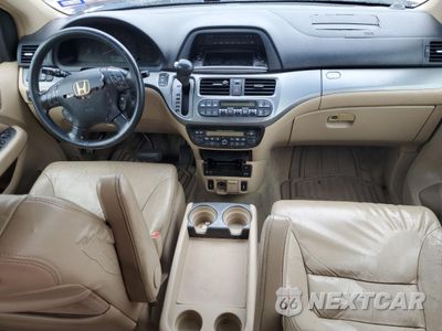 Zdjęcie 8 z 12 samochodu: 2006 HONDA ODYSSEY TOURING VIN:5FNRL38886B118205 - miniatura