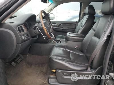 Zdjęcie 7 z 13 samochodu: 2009 GMC YUKON XL DENALI VIN:1GKFK06289R205186 - miniatura
