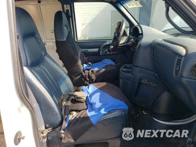 Zdjęcie 7 z 14 samochodu: 2001 CHEVROLET ASTRO VIN:1GCDM19W51B141820 - miniatura