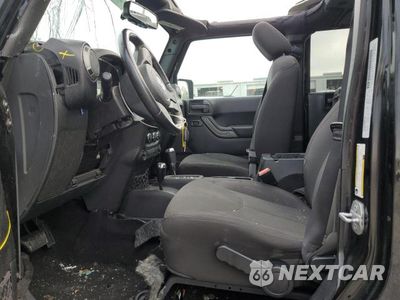 Zdjęcie 7 z 12 samochodu: 2016 JEEP WRANGLER UNLIMITED SPORT VIN:1C4BJWDG7GL156951 - miniatura