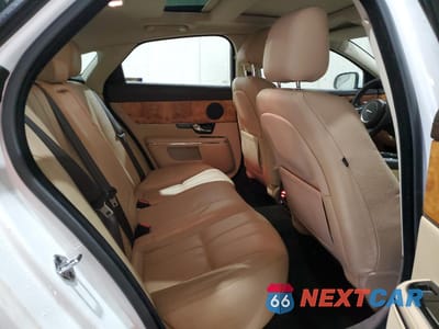 Zdjęcie 10 z 12 samochodu: 2011 JAGUAR XJ VIN:SAJWA1CB6BLV04808 - miniatura