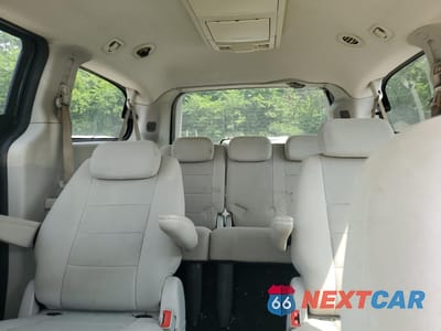 Zdjęcie 10 z 13 samochodu: 2009 DODGE GRAND CARAVAN SXT VIN:2D8HN54159R519960 - miniatura