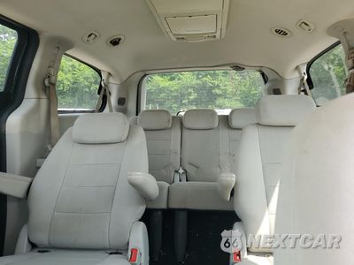 Zdjęcie 10 z 13 samochodu: 2009 DODGE GRAND CARAVAN SXT VIN:2D8HN54159R519960 - miniatura