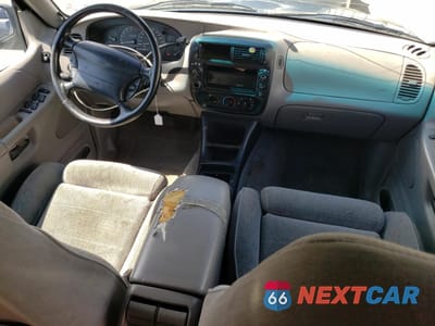 Zdjęcie 8 z 13 samochodu: 1995 FORD EXPLORER VIN:1FMDU34X1SZB28529 - miniatura