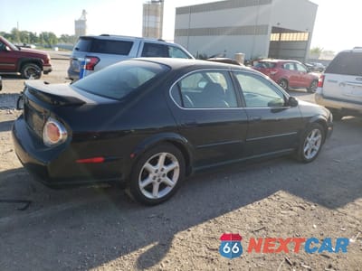 Trzecie zdjęcie samochodu z tyłu: 2002 NISSAN MAXIMA GLE VIN:JN1DA31A32T309957 - miniatura