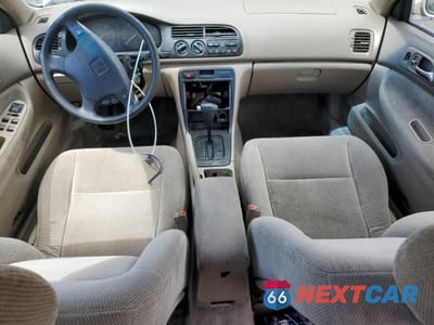 Zdjęcie 8 z 12 samochodu: 1996 HONDA ACCORD LX VIN:1HGCD563XTA019848 - miniatura