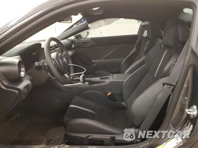 Zdjęcie 7 z 12 samochodu: 2024 TOYOTA GR 86 PREMIUM VIN:JF1ZNBE15R8753579 - miniatura