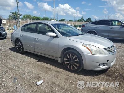 Czwarte zdjęcie samochodu z boku: 2012 NISSAN ALTIMA BASE VIN:1N4AL2AP9CN508662 - miniatura