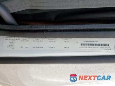 Zdjęcie 10 z 10 samochodu: 2019 VOLVO VN VNL VIN:4V4NC9EH8KN193587 - miniatura