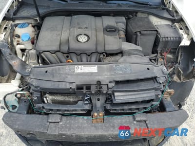 Zdjęcie 11 z 13 samochodu: 2011 VOLKSWAGEN GOLF VIN:WVWDA7AJ3BW165412 - miniatura