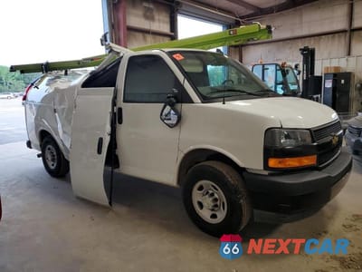 Czwarte zdjęcie samochodu z boku: 2023 CHEVROLET EXPRESS G2500 VIN:1GCWGAFP5P1129176 - miniatura