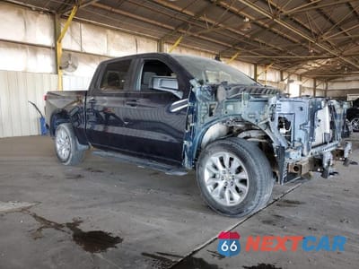 Czwarte zdjęcie samochodu z boku: 2020 CHEVROLET SILVERADO C1500 CUSTOM VIN:3GCPWBEH6LG171696 - miniatura