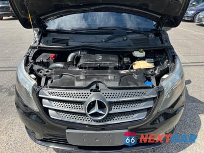 Zdjęcie 8 z 10 samochodu: 2018 MERCEDES-BENZ METRIS VIN:WD4PG2EE8J3383590 - miniatura