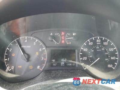 Zdjęcie 9 z 13 samochodu: 2014 NISSAN SENTRA S VIN:3N1AB7AP2EL661870 - miniatura