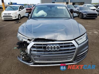 Piąte zdjęcie samochodu w środku: 2018 AUDI Q5 PREMIUM PLUS VIN:WA1BNAFY9J2129870 - miniatura
