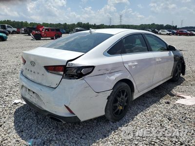 Trzecie zdjęcie samochodu z tyłu: 2019 HYUNDAI SONATA SE VIN:5NPE24AF5KH768153 - miniatura