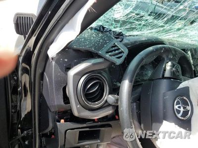 Zdjęcie 9 z 12 samochodu: 2016 TOYOTA TACOMA DOUBLE CAB VIN:5TFCZ5AN1GX027221 - miniatura