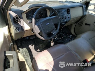 Zdjęcie 8 z 13 samochodu: 2008 FORD F450 SUPER DUTY VIN:1FD4F46Y58EB78310 - miniatura