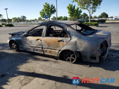 Drugie zdjęcie samochodu z przodu: 2001 MERCEDES-BENZ C 240 VIN:WDBRF61J81F084565 - miniatura