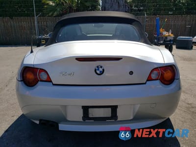 Zdjęcie 6 z 12 samochodu: 2003 BMW Z4 2.5 VIN:4USBT33413LS46942 - miniatura