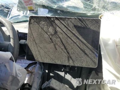Zdjęcie 9 z 12 samochodu: 2022 TESLA MODEL Y VIN:7SAYGDEF8NF550948 - miniatura
