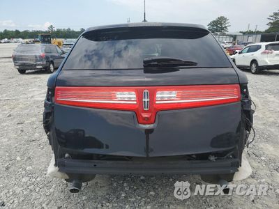 Zdjęcie 6 z 13 samochodu: 2018 LINCOLN MKT VIN:2LMHJ5NK2JBL01831 - miniatura