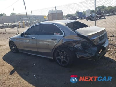 Drugie zdjęcie samochodu z przodu: 2015 MERCEDES-BENZ C 300 4MATIC VIN:55SWF4KB0FU075501 - miniatura