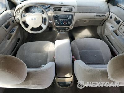 Zdjęcie 8 z 13 samochodu: 2005 FORD TAURUS SE VIN:1FAFP53U05A254123 - miniatura