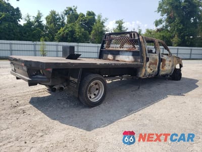 Trzecie zdjęcie samochodu z tyłu: 2016 FORD F550 SUPER DUTY VIN:1FD0W5HT0GEA29808 - miniatura