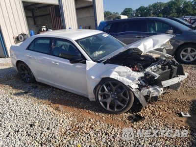 Czwarte zdjęcie samochodu z boku: 2022 CHRYSLER 300 TOURING VIN:2C3CCAAG4NH256574 - miniatura