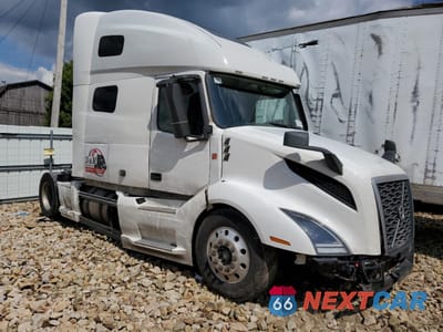 2019 VOLVO VN VNL 4V4NC9EH8KN193587 - główne zdjęcie licytacji z USA - miniatura