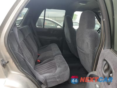 Zdjęcie 11 z 13 samochodu: 1998 CHEVROLET BLAZER VIN:1GNDT13W7W2254520 - miniatura