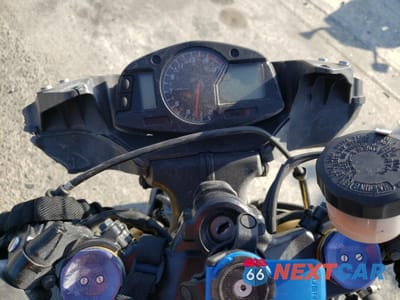 Zdjęcie 7 z 8 samochodu: 2018 HONDA CBR600 RR VIN:JH2PC40H3JK400120 - miniatura