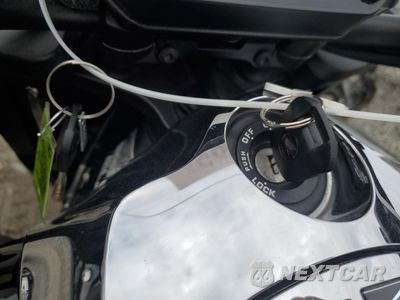 Zdjęcie 8 z 9 samochodu: 2014 HONDA GL1800 C VIN:JH2SC680XEK001330 - miniatura