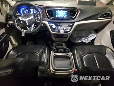 Zdjęcie 8 z 13 samochodu: 2020 CHRYSLER VOYAGER LXI VIN:2C4RC1DG2LR262074 - miniatura