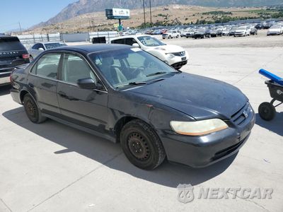 Czwarte zdjęcie samochodu z boku: 2002 HONDA ACCORD LX VIN:3HGCG56442G707201 - miniatura