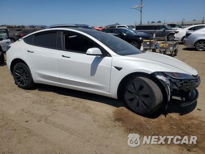 Czwarte zdjęcie samochodu z boku: 2025 TESLA MODEL 3 VIN:5YJ3E1EA7SF922100 - miniatura