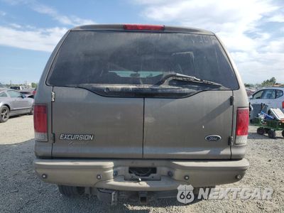 Zdjęcie 6 z 15 samochodu: 2005 FORD EXCURSION LIMITED VIN:1FMSU43P65EB45031 - miniatura