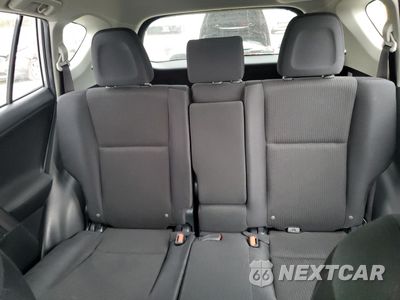 Zdjęcie 10 z 16 samochodu: 2018 TOYOTA RAV4 LE VIN:JTMZFREV1JJ191857 - miniatura