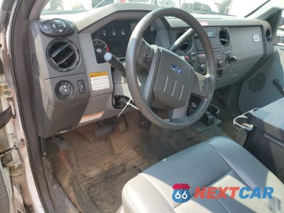 Zdjęcie 8 z 12 samochodu: 2015 FORD F450 SUPER DUTY VIN:1FDUF4GY7FEC93406 - miniatura