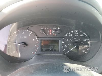 Zdjęcie 9 z 12 samochodu: 2016 NISSAN SENTRA S VIN:3N1AB7AP6GY303032 - miniatura