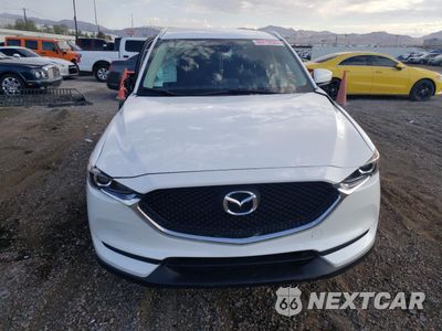 Piąte zdjęcie samochodu w środku: 2018 MAZDA CX-5 SPORT VIN:JM3KFABM0J1390906 - miniatura