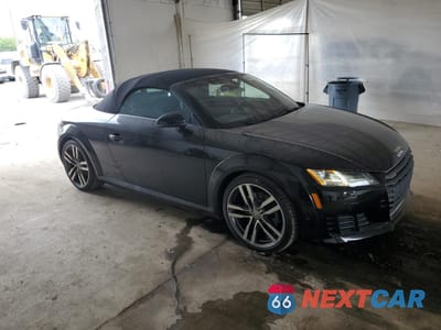 Czwarte zdjęcie samochodu z boku: 2016 AUDI TT VIN:TRUT5CFV8G1029971 - miniatura