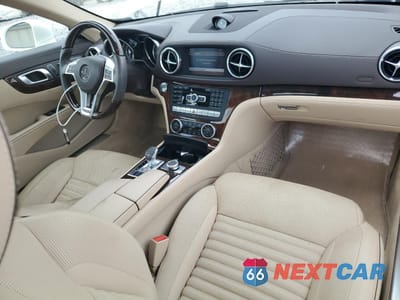 Zdjęcie 8 z 14 samochodu: 2013 MERCEDES-BENZ SL 550 VIN:WDDJK7DA3DF019712 - miniatura