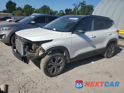 2024 KIA SELTOS S KNDEUCAAXR7557621 - główne zdjęcie licytacji z USA - miniatura