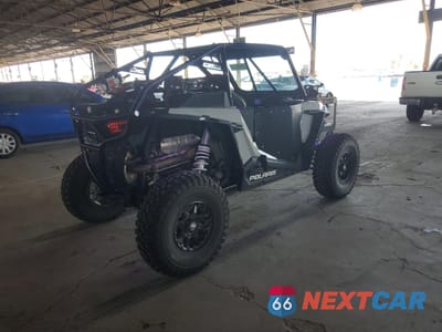 Czwarte zdjęcie samochodu z boku: 2018 POLARIS RZR XP TURBO EPS VIN:3NSVDE929JF935711 - miniatura